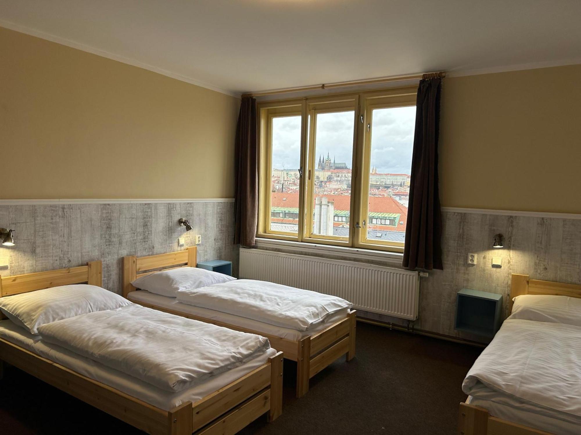Hostel Downtown Praga Exterior foto