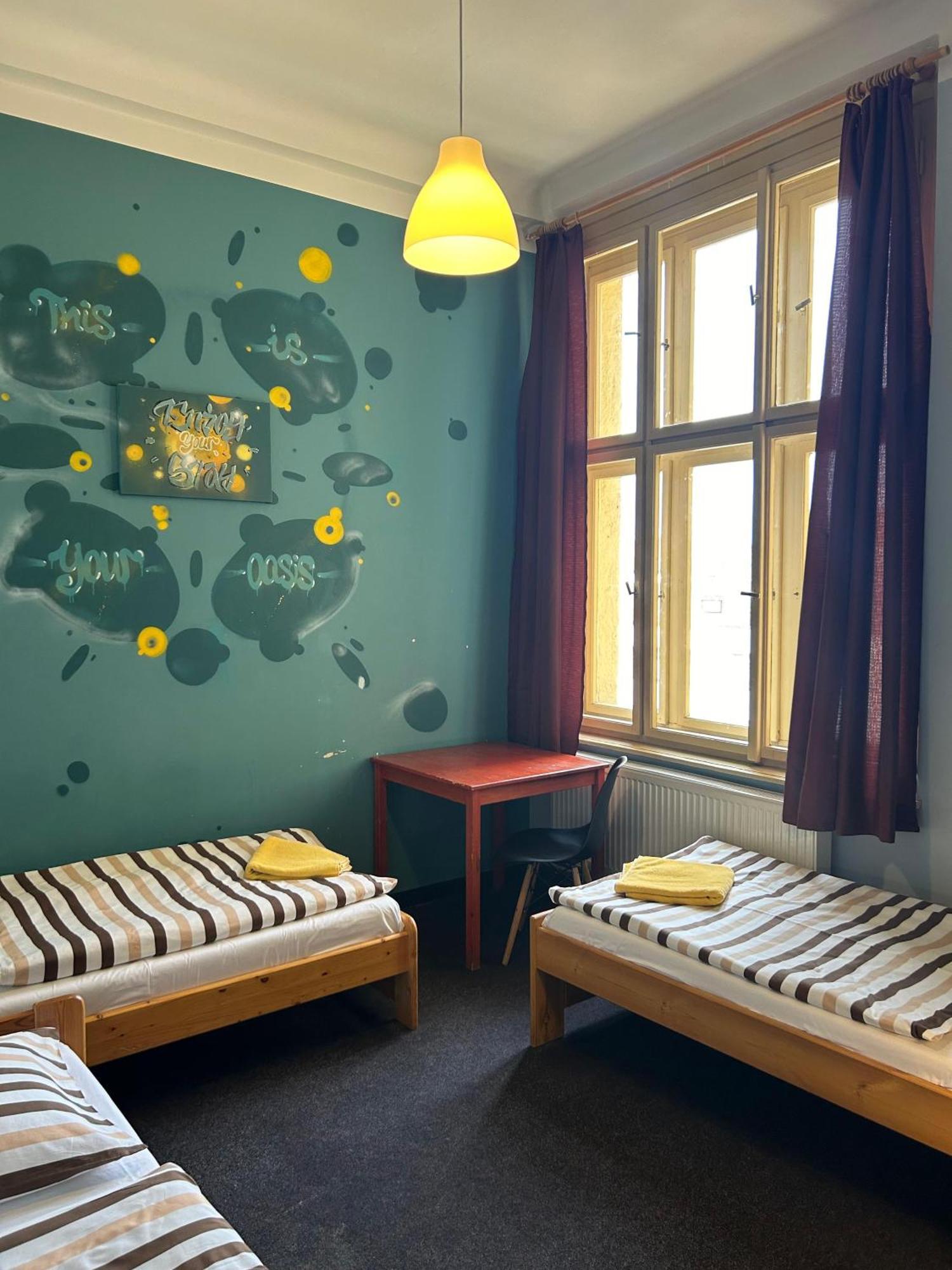 Hostel Downtown Praga Exterior foto