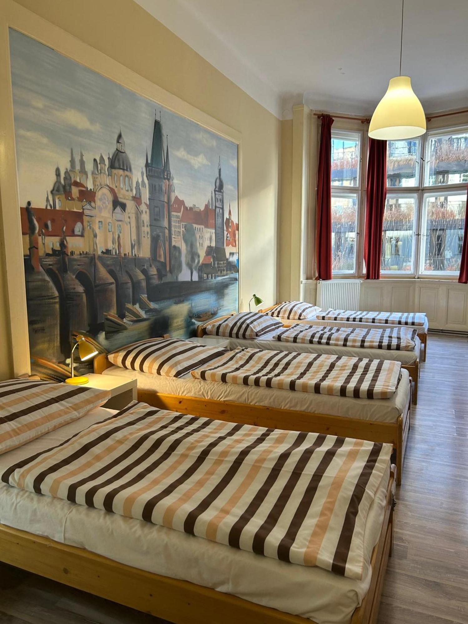 Hostel Downtown Praga Exterior foto